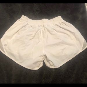Lululemon hotty hot shorts!